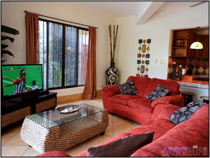 Casa Dulce Living Room with TV