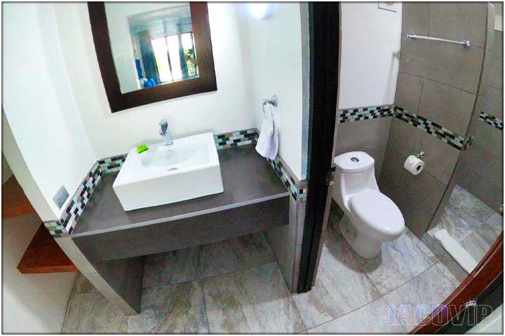 wide angle view of bathroom