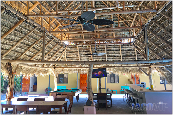 Wide angle view of large covered rancho area