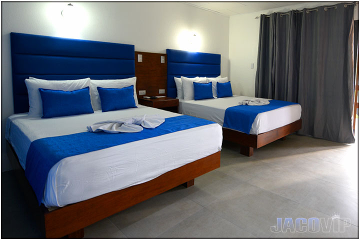 2 double beds in the bedroom