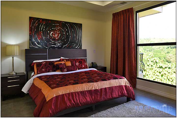 King Size Bed in master bedroom number 1