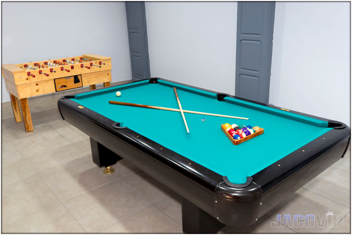 Game room area