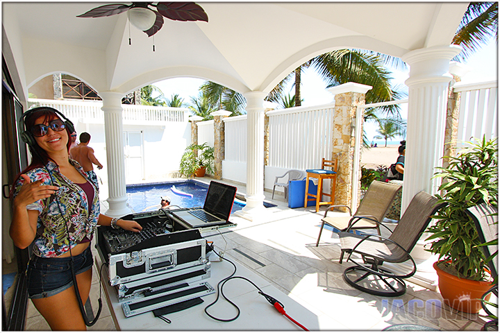 Jaco VIP DJ Service for Pool Party