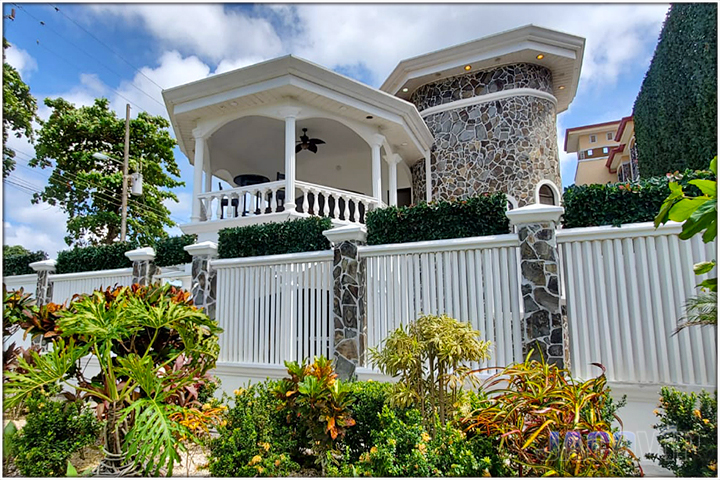Exterior view of North Beach Villa from Jaco Beach