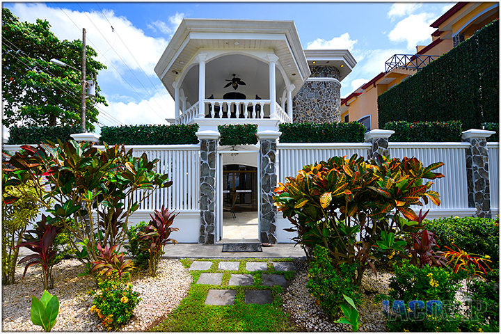 front view of house from beach