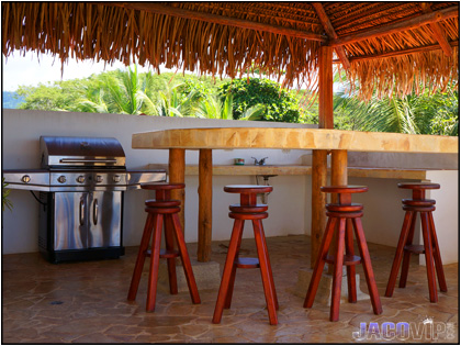 Rooftop rancho bar and BBQ area