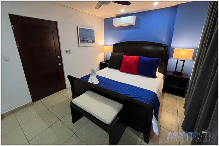 Queen bed