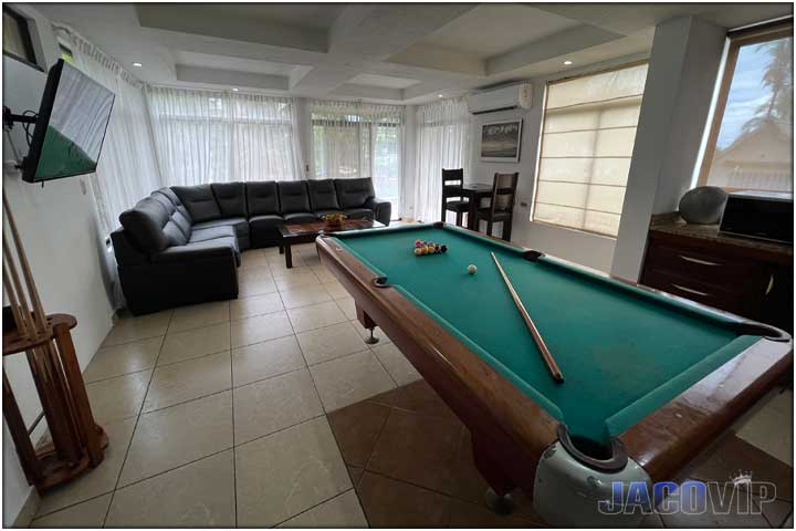 living room at pacific palms