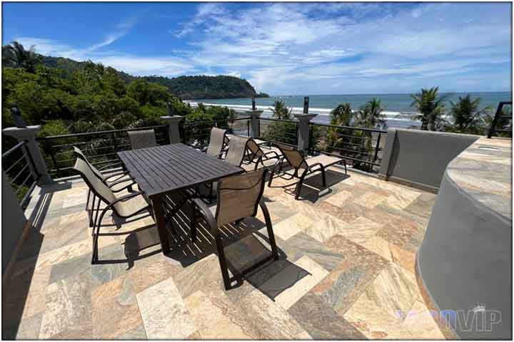 rooftop deck with jacuzzi