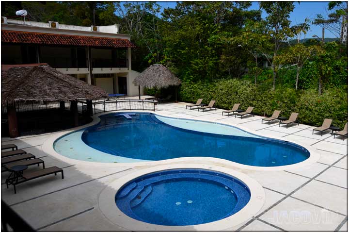 View of pool with jacuzzi nad rancho