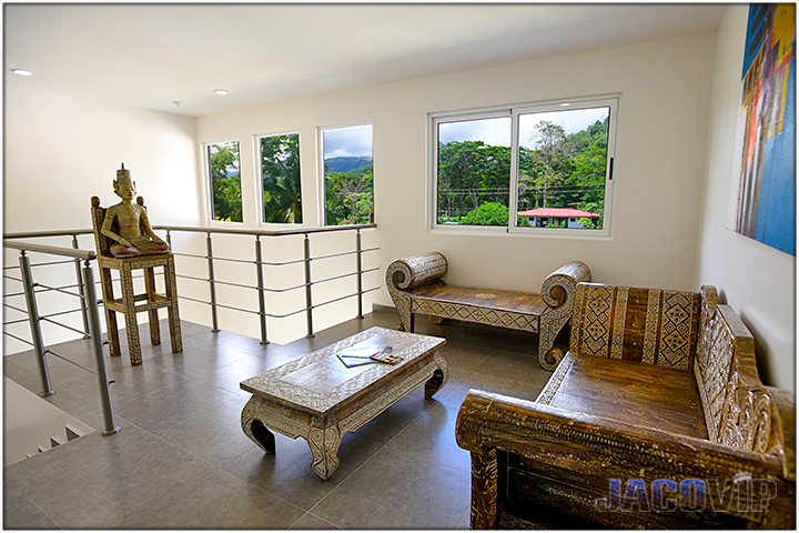 Lounge area on landing