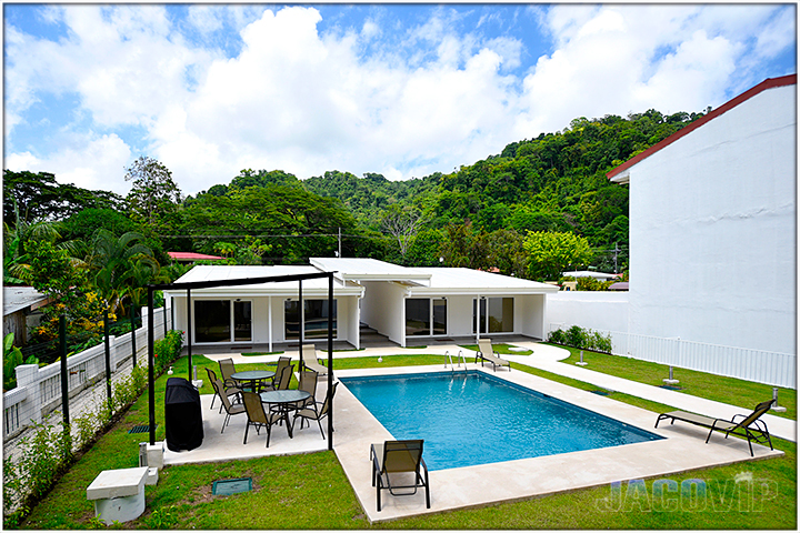 wide angle view of pool and rancho area