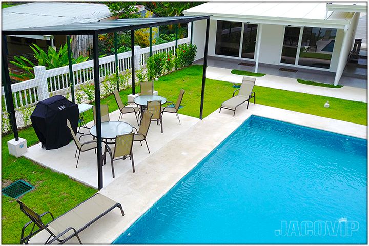 view of pool, rancho and new bedrooms