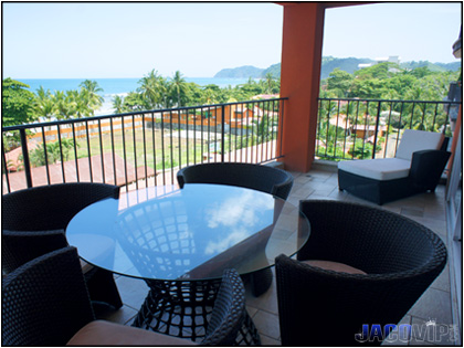 Balcony overlooking the ocean...