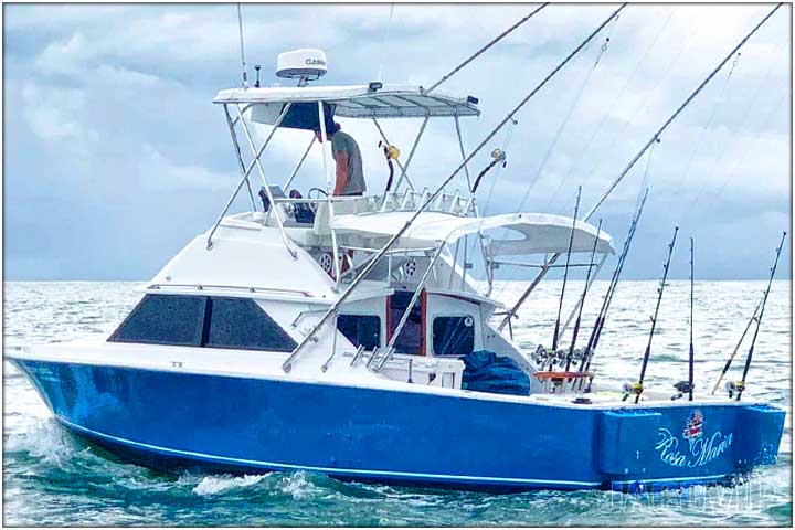 30 foot Bertram Sportfish at Herradura Bay near Jaco Beach in Costa Rica