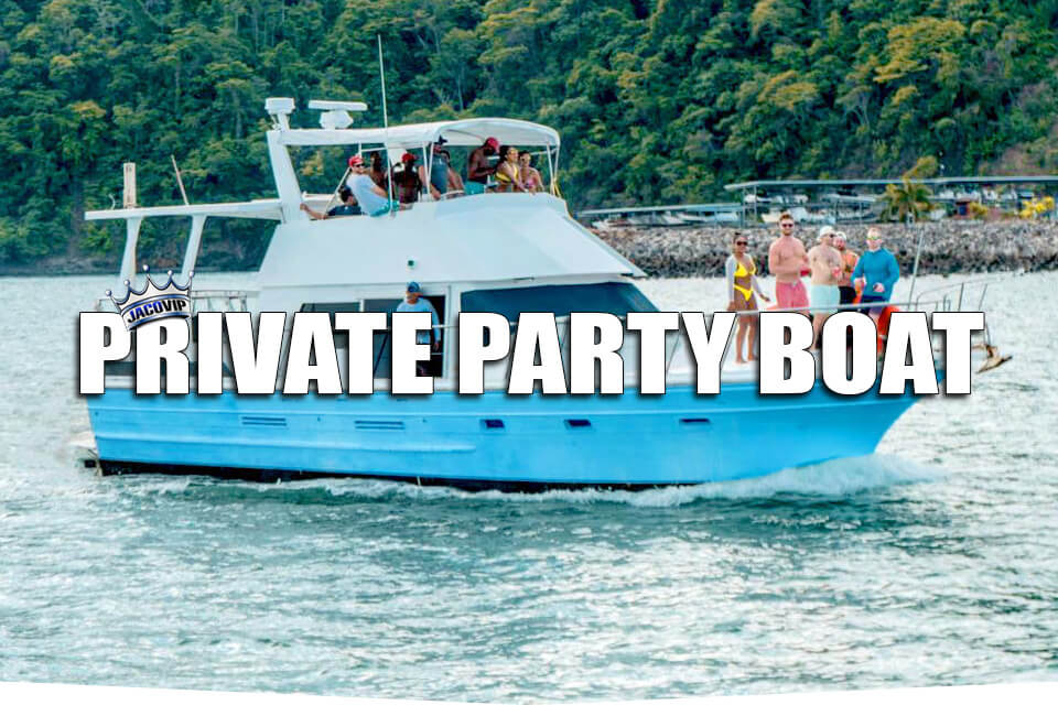 Group of people on a private party boat rental in Jaco Costa Rica