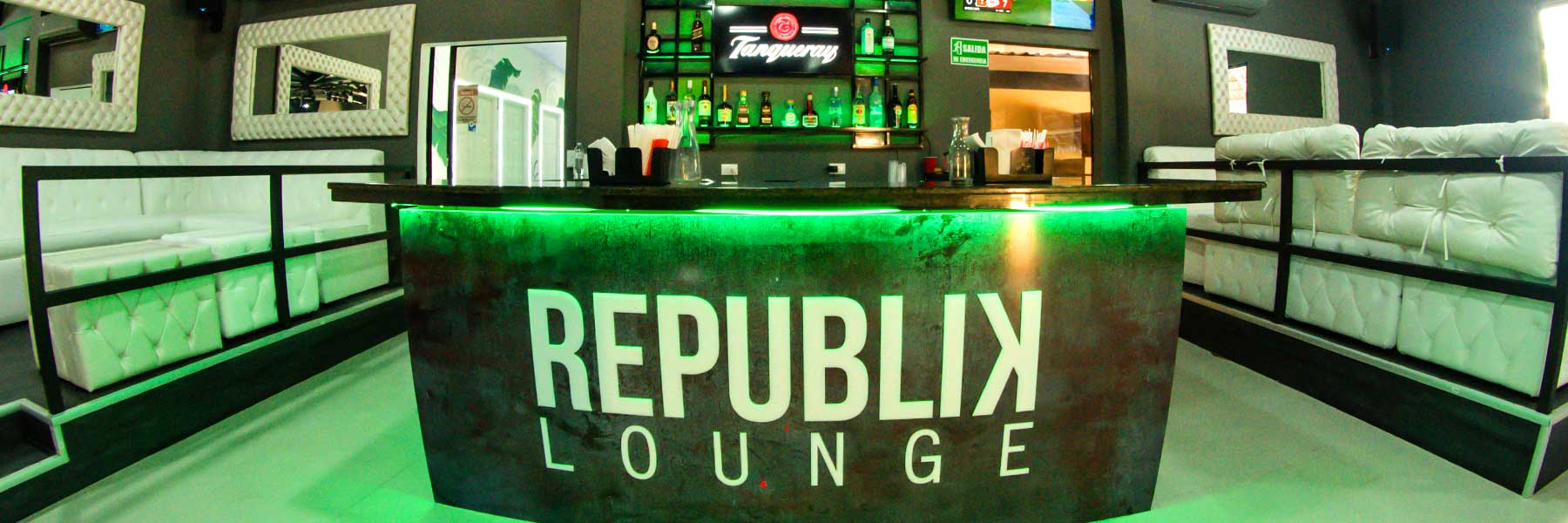 Interior of Republik Lounge in Jaco Beach