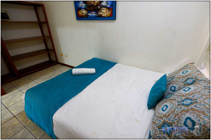 queen bed