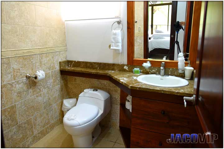 Full bathroom next to bedroom number five on third floor at Pacific Palms
