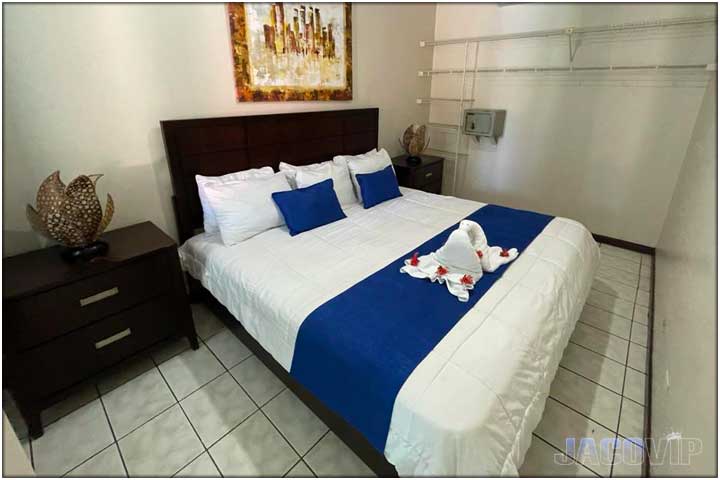 King size bed with nightstands and lamps
