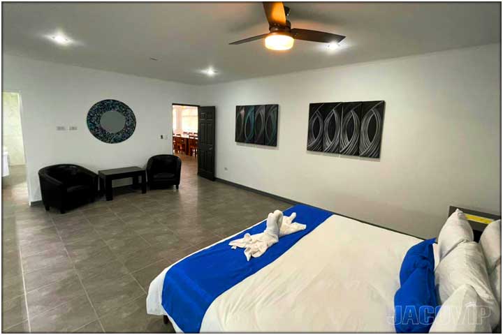 King size bed with nightstands and lamps